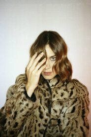The Future of Fashion with Alexa Chung 2015 on netflix