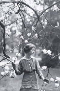 Burning Candles: The Life of Edna St. Vincent Millay 2008 on netflix