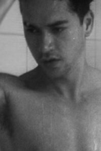 Showers 2002 on netflix